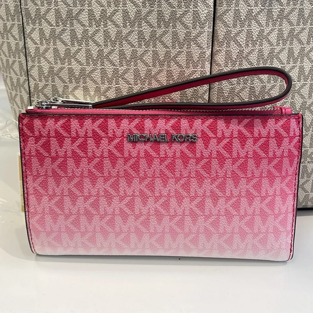 MICHAEL KORS
Jet Set Large Logo Signature Double-Zip Wristlet-Wallet-Phone Case - Picture 16 of 16
